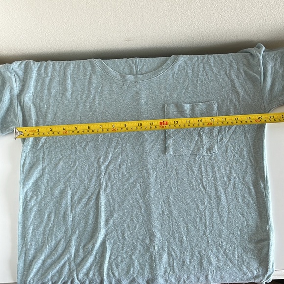 Old Navy Boyfriend Tee - Picture 5 of 5